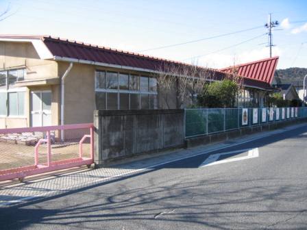 幼稚園・保育園　郷内幼稚園（幼稚園・保育園）まで455m