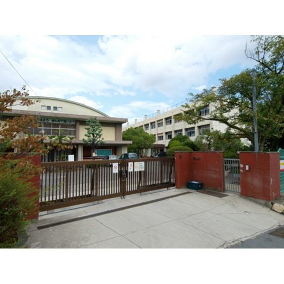 小学校　広島市立大町小学校（小学校）まで1134m