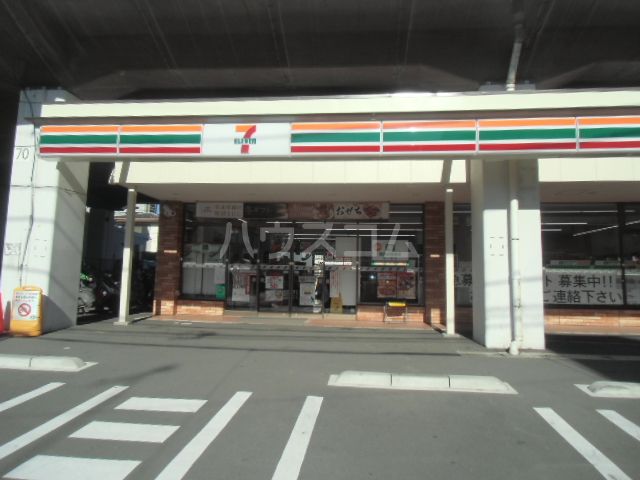 コンビニ　セブンイレブン本中山店（コンビニ）まで496m