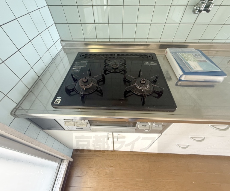 地下鉄東西線 石田駅 徒歩13分 4階建 築54年のキッチン写真
