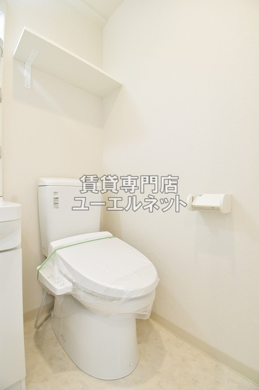トイレ　温水洗浄便座付き