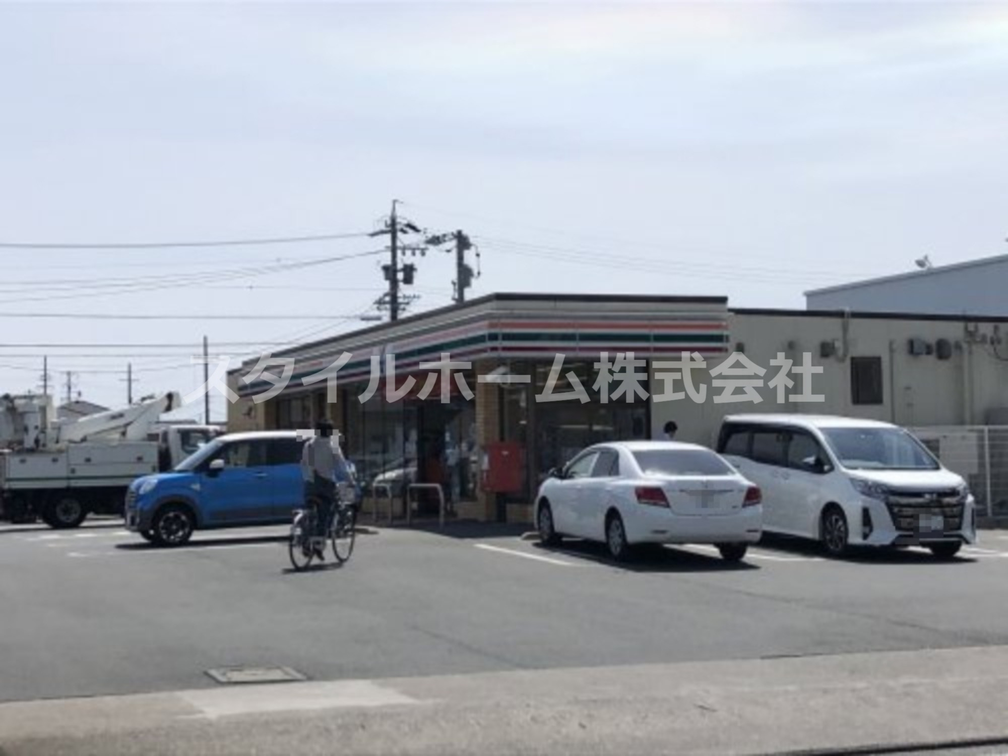 コンビニ　セブン-イレブン 豊橋中岩田２丁目店（コンビニ）まで579m