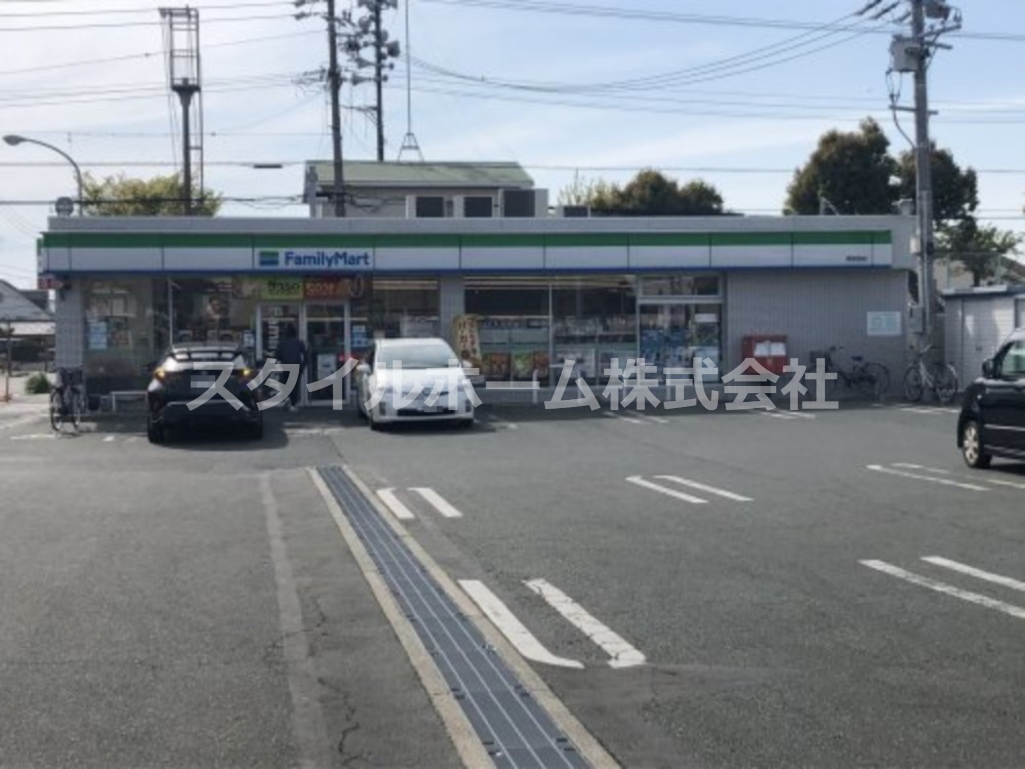 コンビニ　ファミリーマート 西岩田店（コンビニ）まで1076m