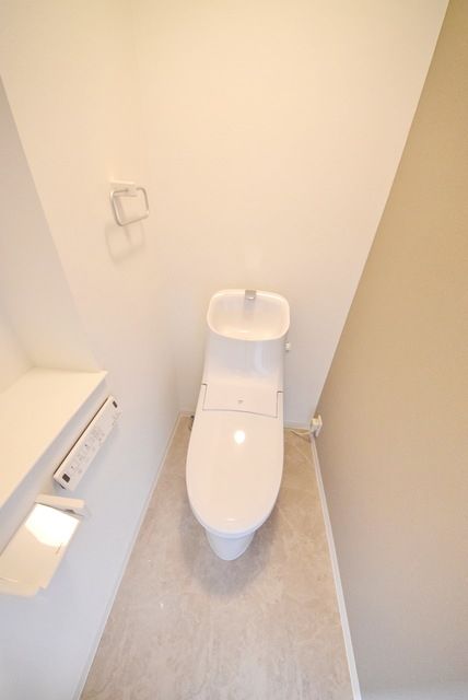 トイレ　※同建物同タイプ間取イメージです