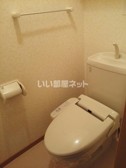 ピアチェーレIのトイレ写真