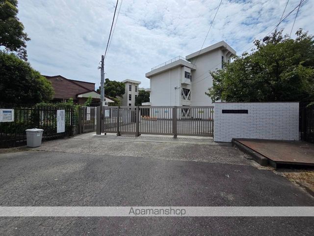 小学校　日野市立滝合小学校（小学校）まで1420m
