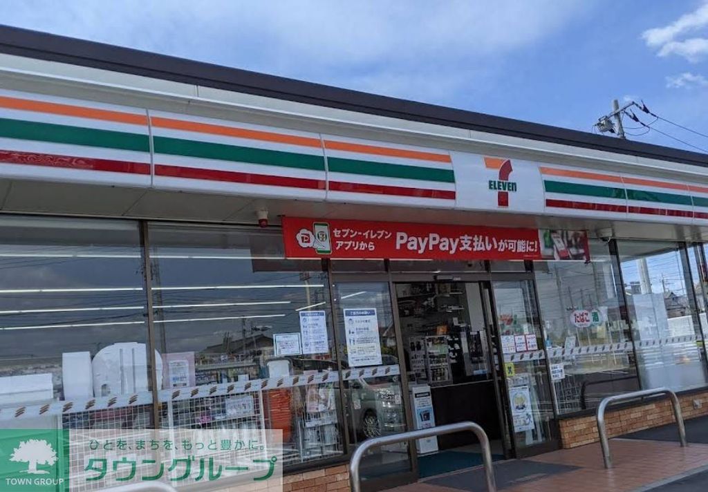 コンビニ　セブンイレブン加須南篠崎2丁目店（コンビニ）まで440m