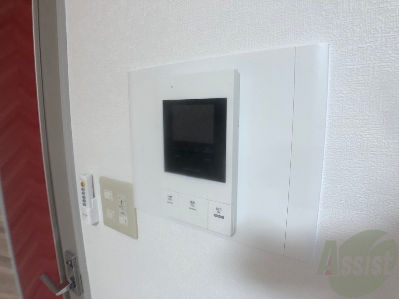 セキュリティ　ＴＶモニター付インターホンです。来客者の顔が見えるので安心！