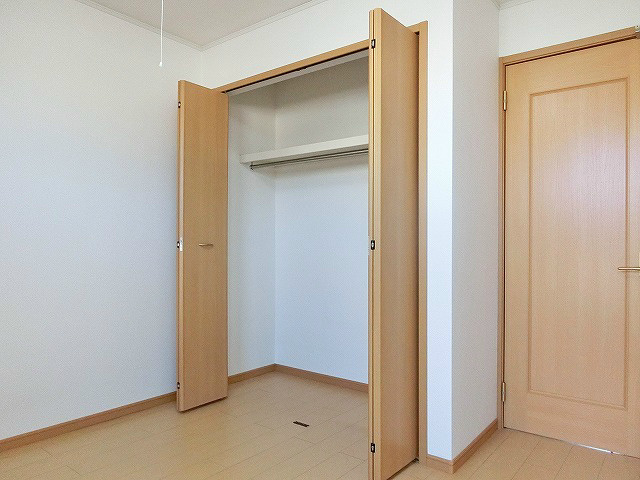 収納　6帖の洋室にあるクローゼット