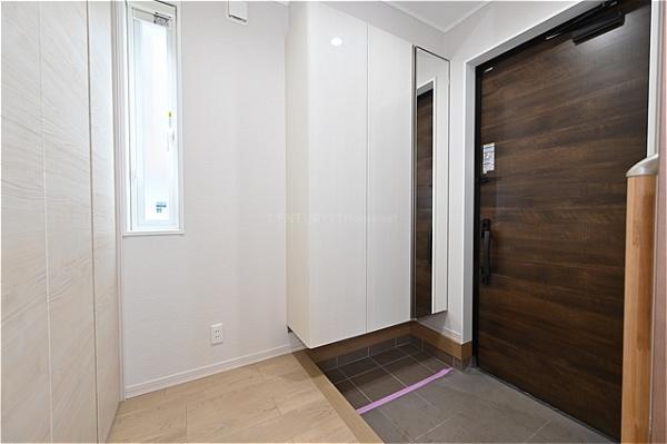 Villa Bonheurの玄関写真