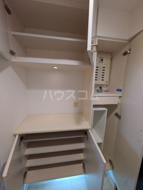 収納