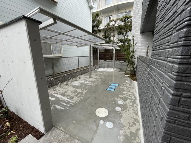 ベルドゥラ藤沢の居間写真