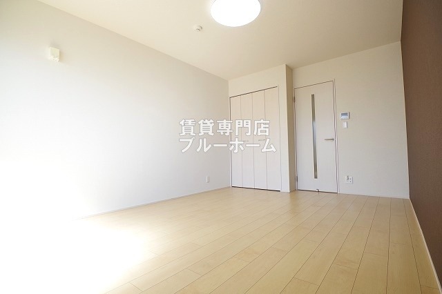 その他　別角度からの洋室です！