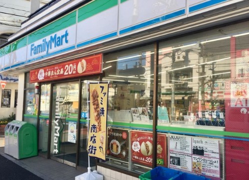 コンビニ　ファミリーマート北区上十条一丁目店（コンビニ）まで267m