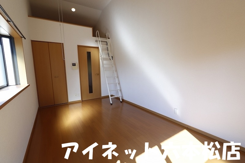 居室・リビング　広々としたリビングです。