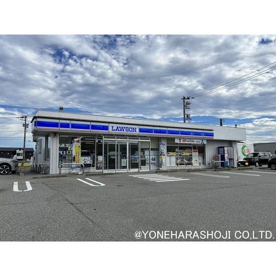 コンビニ　ローソン高岡福岡新栄町店（コンビニ）まで1057m