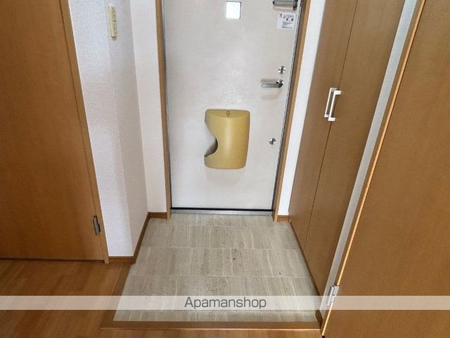 リースランドネオス春日壱番館 Aの玄関写真
