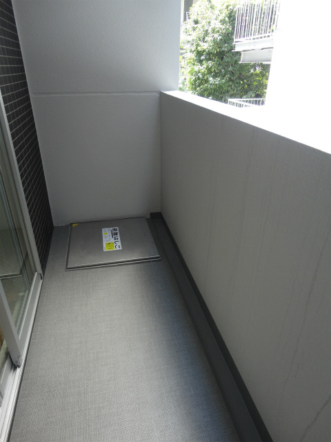 地下鉄谷町線 東梅田駅 徒歩7分 15階建 築13年の内装写真