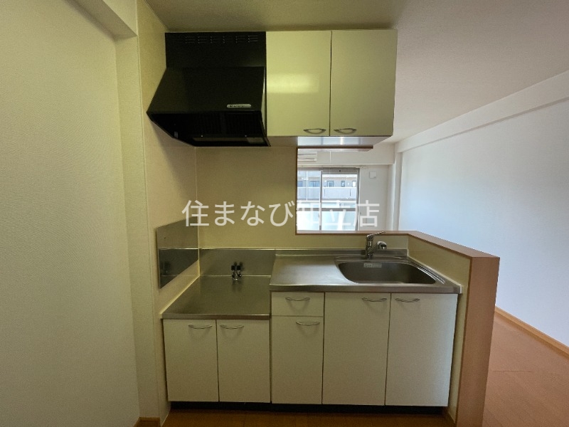キッチン　反転・同型タイプ