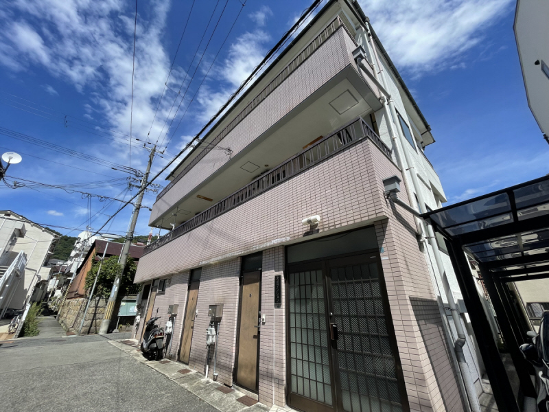 神戸市兵庫区楠谷町のマンションの建物外観