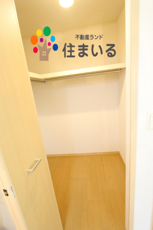 収納　※写真は同社同型タイプとなります