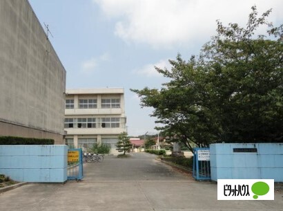 小学校　美浜町立奥田小学校（小学校）まで927m