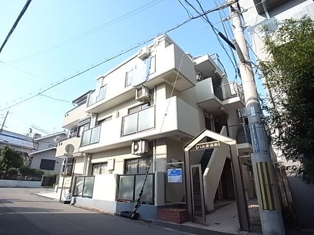 【神戸市須磨区若木町のマンションの建物外観】