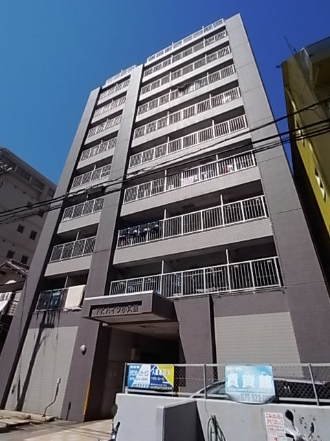 明石市小久保のマンションの建物外観