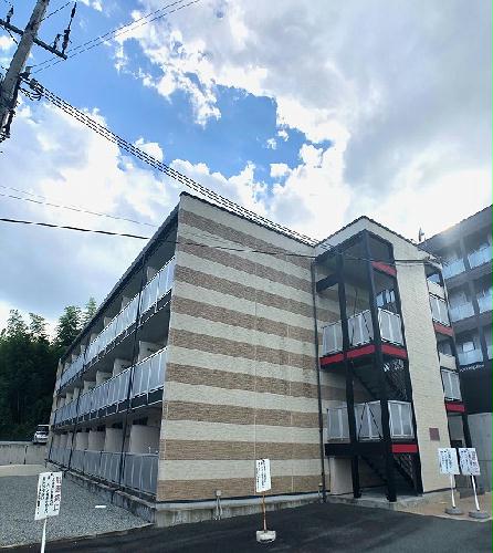 レオパレスサンコート学園前Bの外観写真
