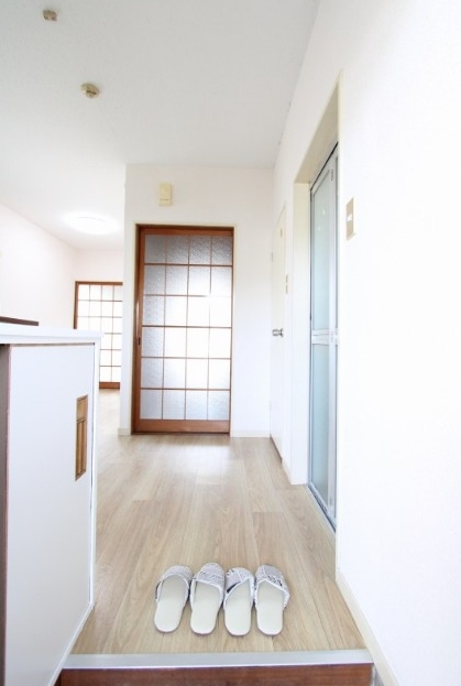 玄関　同建物サンプル写真