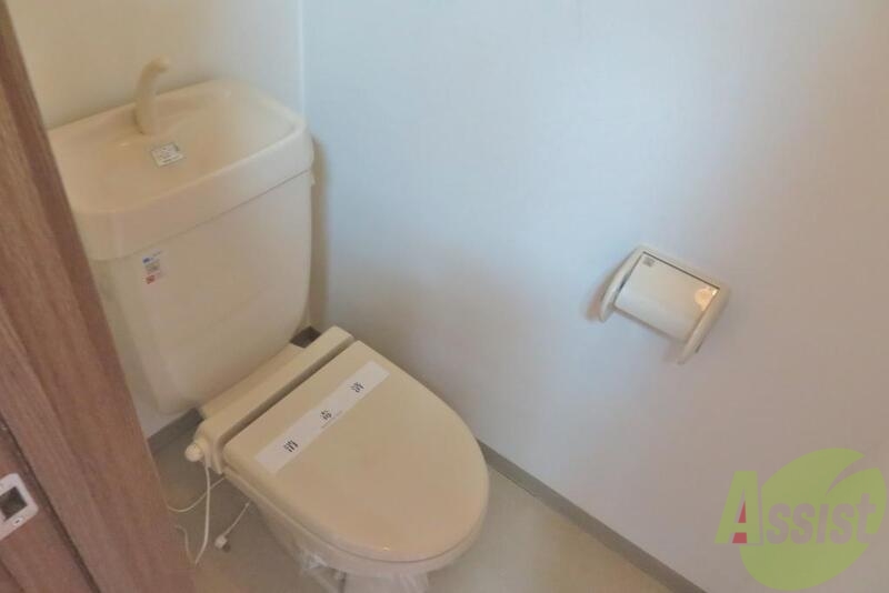 トイレ　トイレはシンプルかつオーソドックスで使い易そうです。