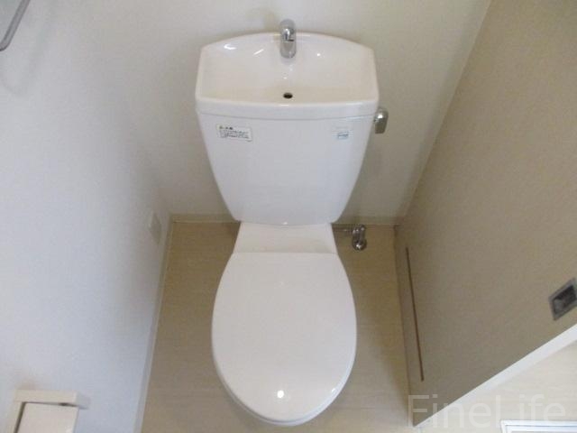 【神戸市中央区相生町のマンションのトイレ】