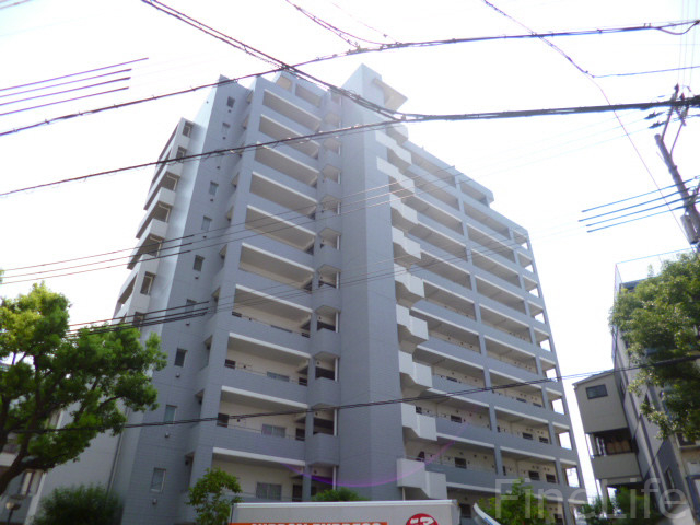【神戸市中央区相生町のマンションの建物外観】
