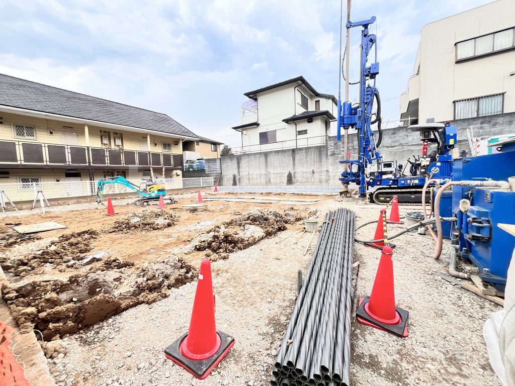 【松戸市八ケ崎のアパートのエントランス】