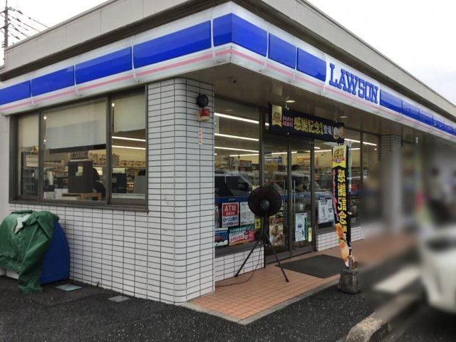 【松江市浜佐田町のアパートのコンビニ】