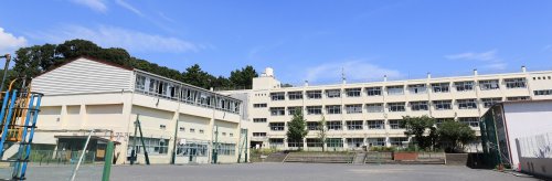 【グレイスガーデン上大岡の小学校】