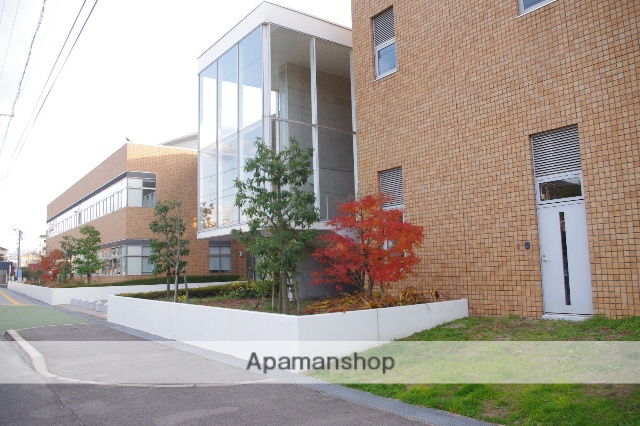 その他　本郷生涯学習センター（その他）まで1964m