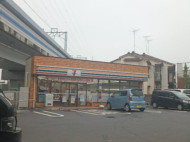 中学校　江戸川区立小岩第三中学校（中学校）まで863m