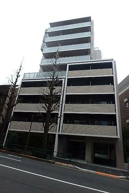 【文京区関口のマンションの建物外観】