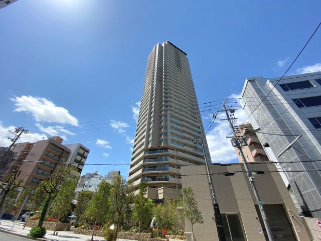 【大阪市中央区内久宝寺町のマンションの建物外観】