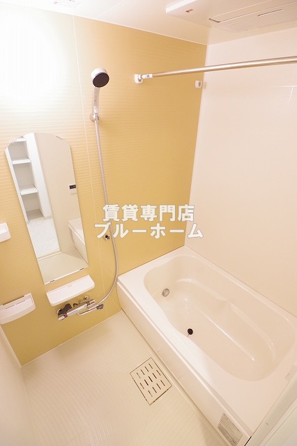 バス・シャワールーム　追炊き・浴室乾燥機能付き！