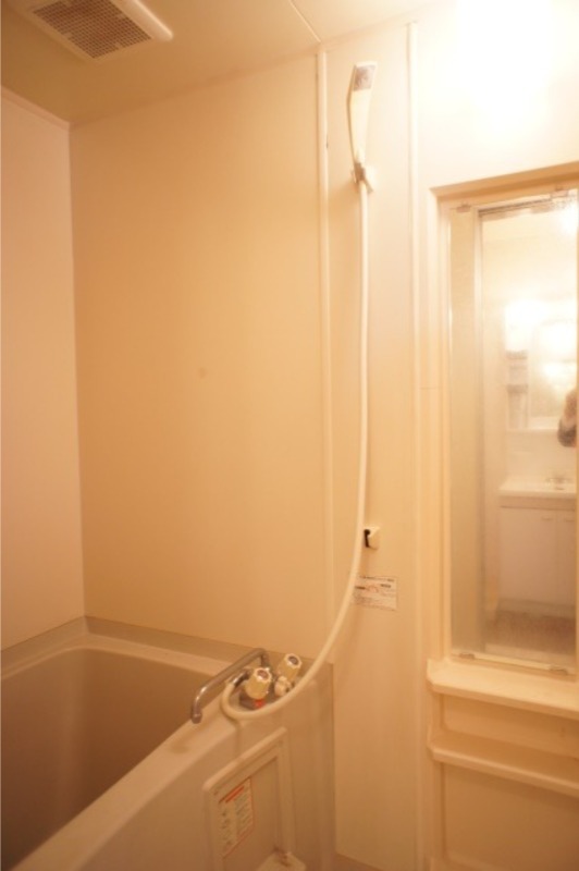 バス・シャワールーム　図面と現状に相違がある場合には現状を優先