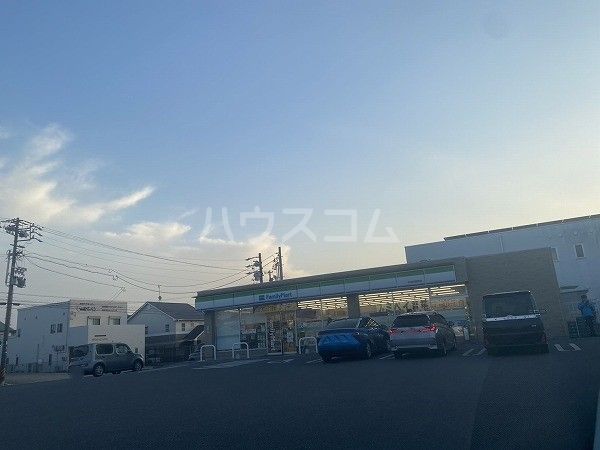 コンビニ　ファミリーマート　半田阿原町店（コンビニ）まで675m