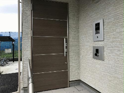 エントランス　オートロックです