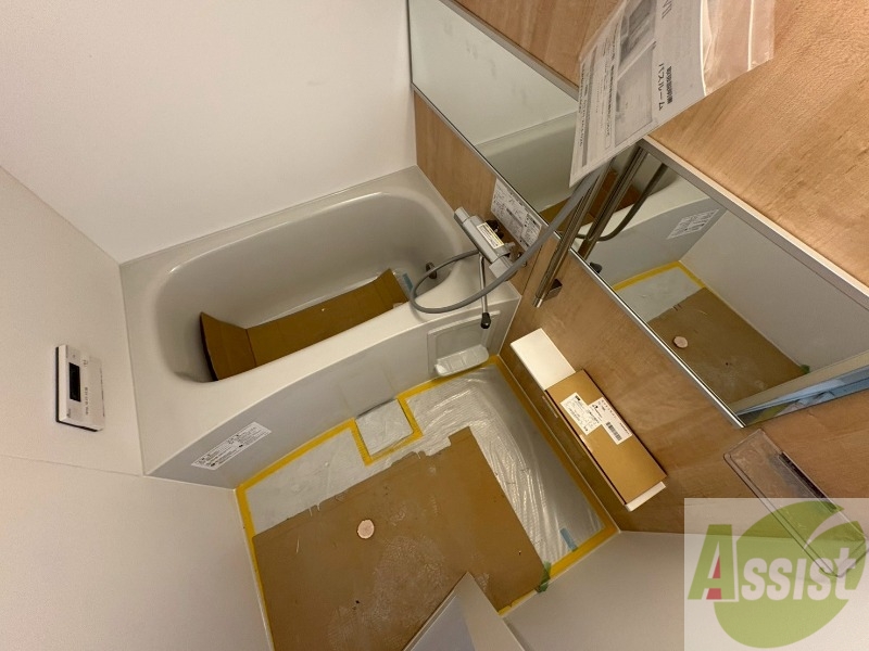 バス・シャワールーム　お風呂になります。一日の疲れを癒してくださいね。