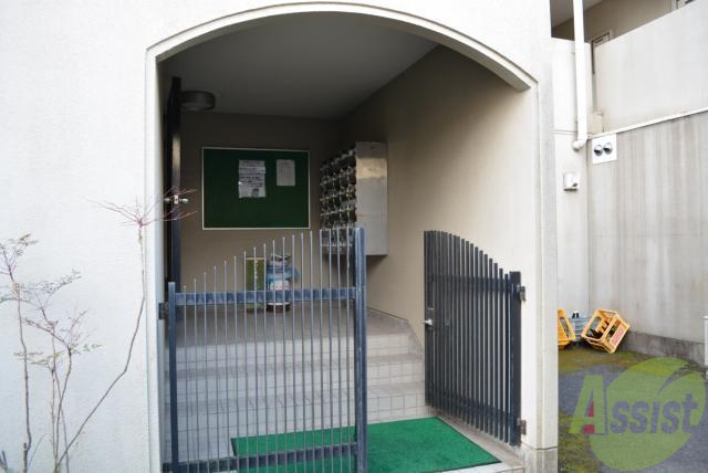 エントランス　綺麗なエントランスですね。