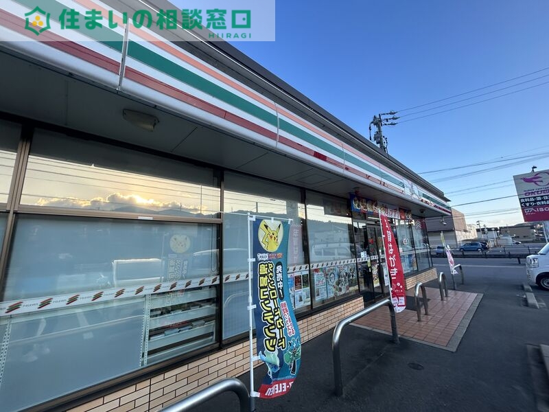 コンビニ　セブンイレブン幸田六栗店（コンビニ）まで724m