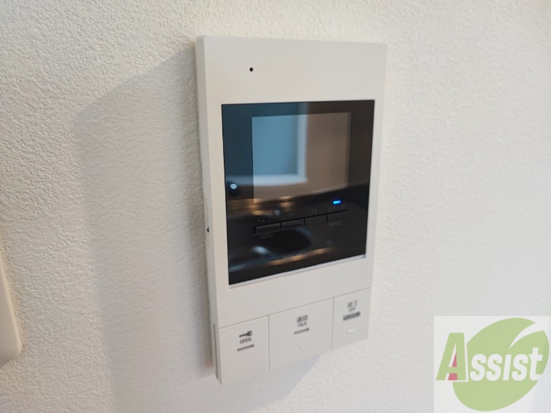 セキュリティ　ＴＶモニター付インターホンです。来客者の顔が見えるので安心！