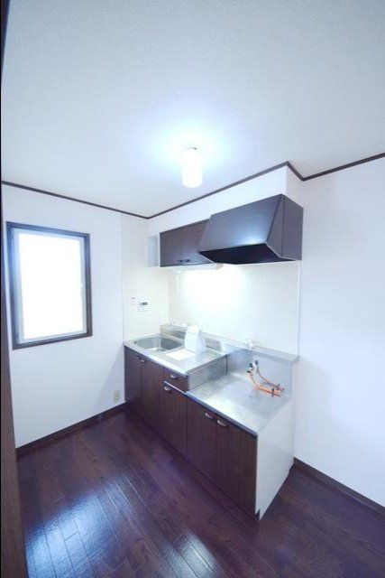 キッチン　ガスコンロ設置タイプです♪