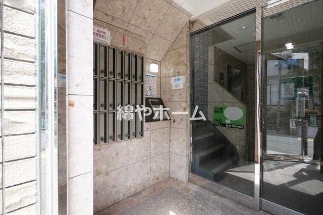 エントランス　毎日通るエントランスはこのようになっています